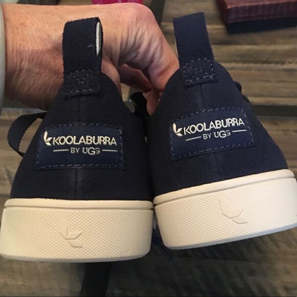 Awesome NWT Koolaburra by UGG sneakers - Picture 5 of 6